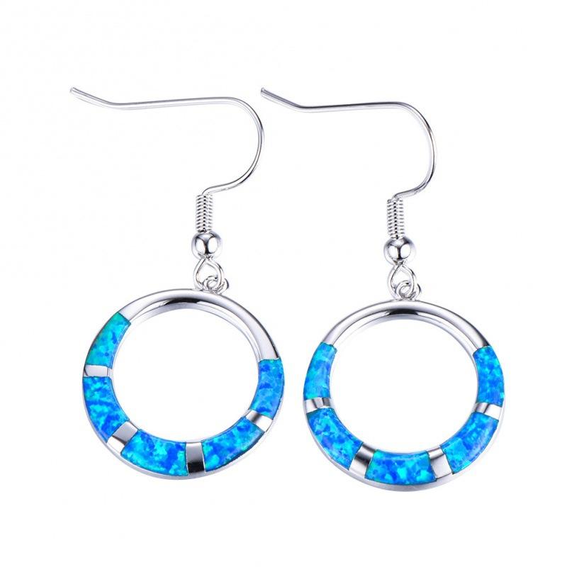 

Source Platinum + five rectangular white Opal gloss circles синій