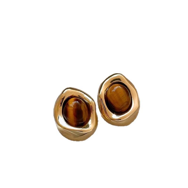 Silver Needle Tiger Eye Geometric Irregular Stud Earrings - Autumn Winter Retro Niche High-End Style.