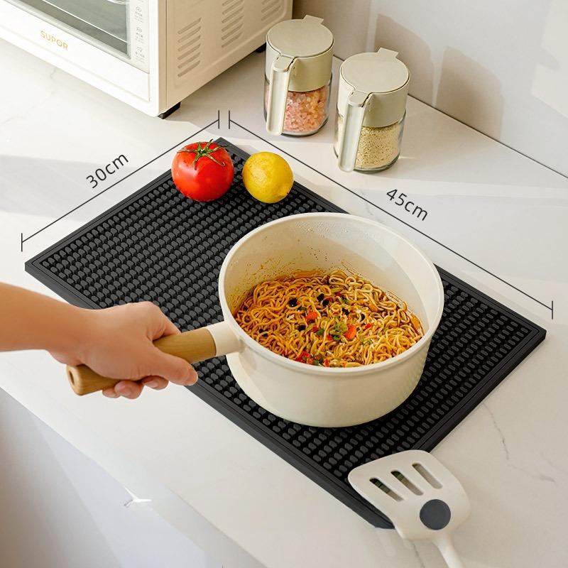 Folding Bar Counter Mat Silicone Water-draining and Heat-insulating Pills, Multi-sized Spliced Anti-slip Water-filtering Cup Mat