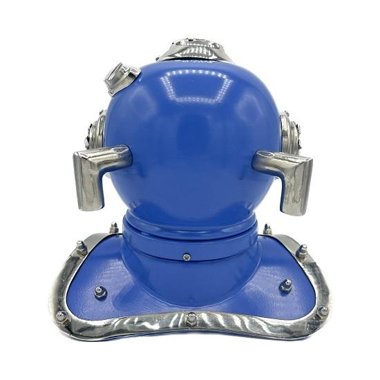 Blauer kleiner Taucherhelm