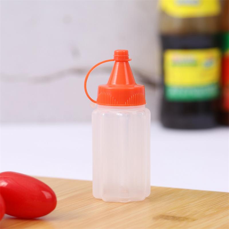 4Pcs Mini Plastic Sauce Squeeze Bottle Seasoning Box Salad Dressing Containers For Outdoor Barbecue Bento Lunch Box Accessories