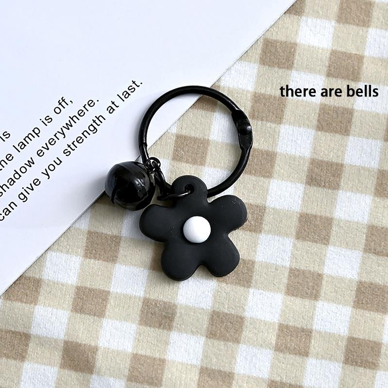 Koreański mały cukierkowy kwiat brelok dla kobiet dziewczyna dzwonek breloczek kluczyk do samochodu torba na łańcuszku wisiorek z zawieszką biżuteria na imprezę