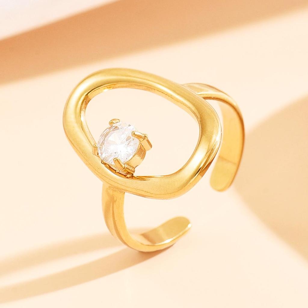 Women's Open Baroque Oval Geometric Ring In Stainless Steel