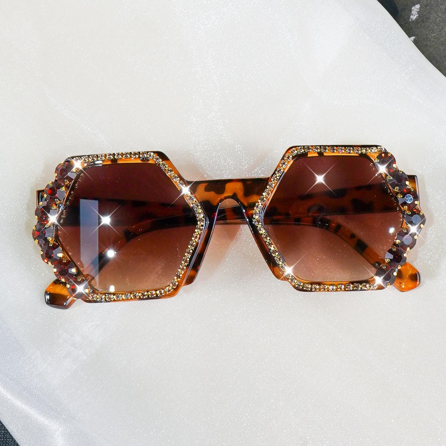 

Fashionable Geometric Frame Glasses With Rhinestone Embellishments For Party And Everyday Sunglasses