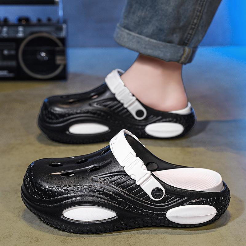 New Breathable Slide Shoes For Men Summertime Eva Clogs Garden Shoes Outside Holes Beach Slide Shoes Plush Comfort Slides Trend Clogs
