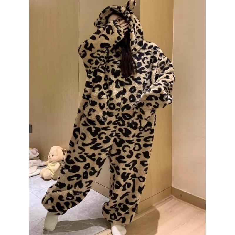 Cute Girl Leopard Print Jumpsuit Pajamas Autumn and Winter Flannel Thick Warm Hooded Home Clothing Wearable As Outerwear Homewear Comfortable Jumpsuit
