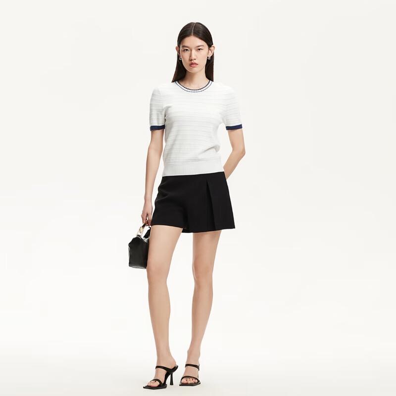 Veromoda Short-Sleeve Letter Jacquard Knit Top with Contrast Collar