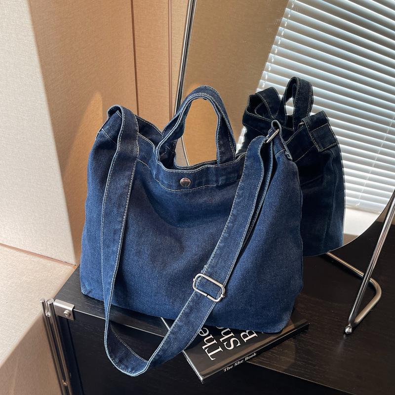 

Джинсовая сумка женская большой вместимости новая летняя универсальная сумка-мессенджер повседневная портативная сумка-тоут для通勤 темно-синий
