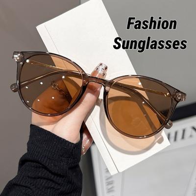 New Retro Round Frame Sunglasses Women Brand Design Outdoor UV400 Sun Glasses Classic and Trendy Outdoor Travel Eyewear