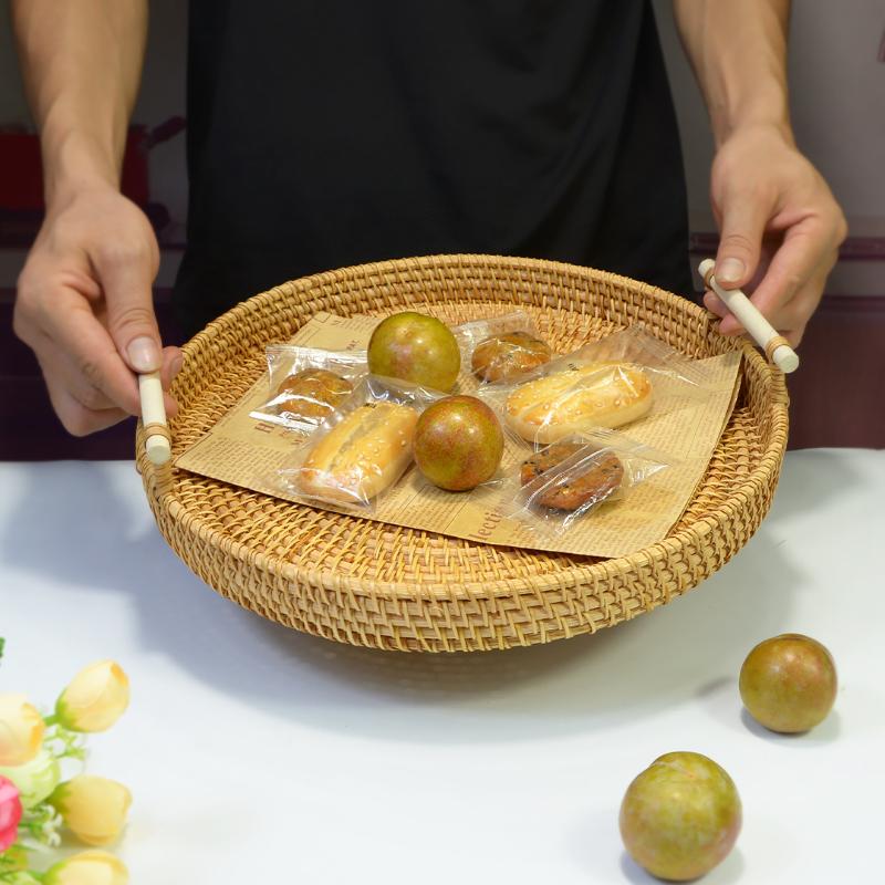 1Pieces Dinner Serving Tray Breakfast Bread Food Plate Handwoven Rattan Storage Tray Outdoor Tableware