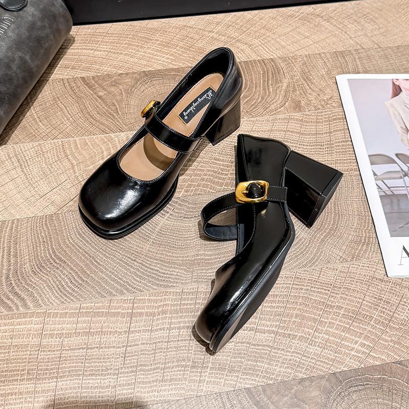 2025 spring and autumn new thick heel Mary Jane shoes women's one-word buckle high-heeled single shoes French round head leather small leather shoes