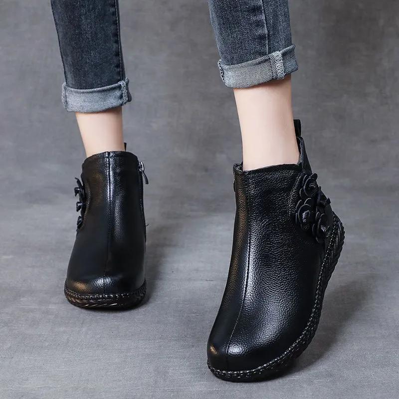 Chinese Style Winter Genuine Leather Cotton Shoes, Women's Mom Shoes, Warm Short Boots Middle-aged and Elderly with Plush Leather Cotton Boots