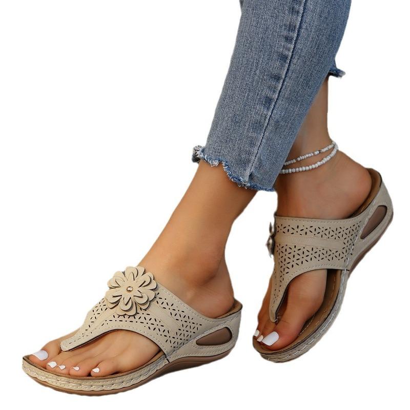 Thick-soled Flower Hollowed-out Toe Slippers Women's Slope Heel Wearing Flip-flops Beach Cool Slippers