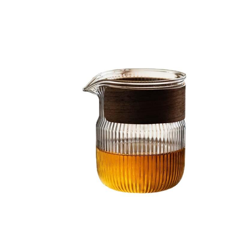 

Изысканный стеклянный кувшин для чая в японском стиле, 300 мл, с пряжкой из орехового дерева, теплоизоляционный, противообжигающий, съемный для приготовления чая 9.6x8.2cm 300ml