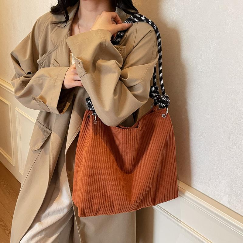 Vintage Large Capacity Corduroy Bag Women's Solid Color Underarm Shoulder Bag