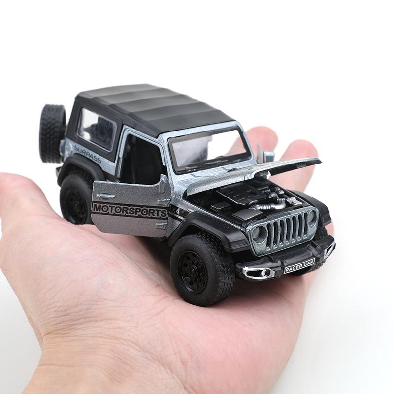 (Bagged) 1/36 Scale Jeep Wrangler Four-Door Off-Road Pullback Toy Car, Die-Cast Metal, Boy'S Toy, Powerful Pullback.