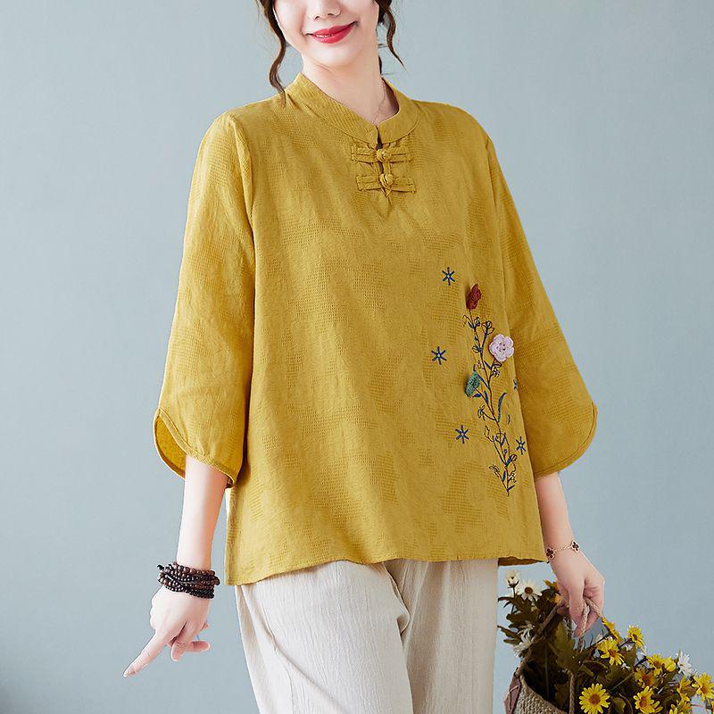 Chic Embroidered Cotton Linen Plus Size Summer Suit for Women - Short Sleeve Two-Piece Set
