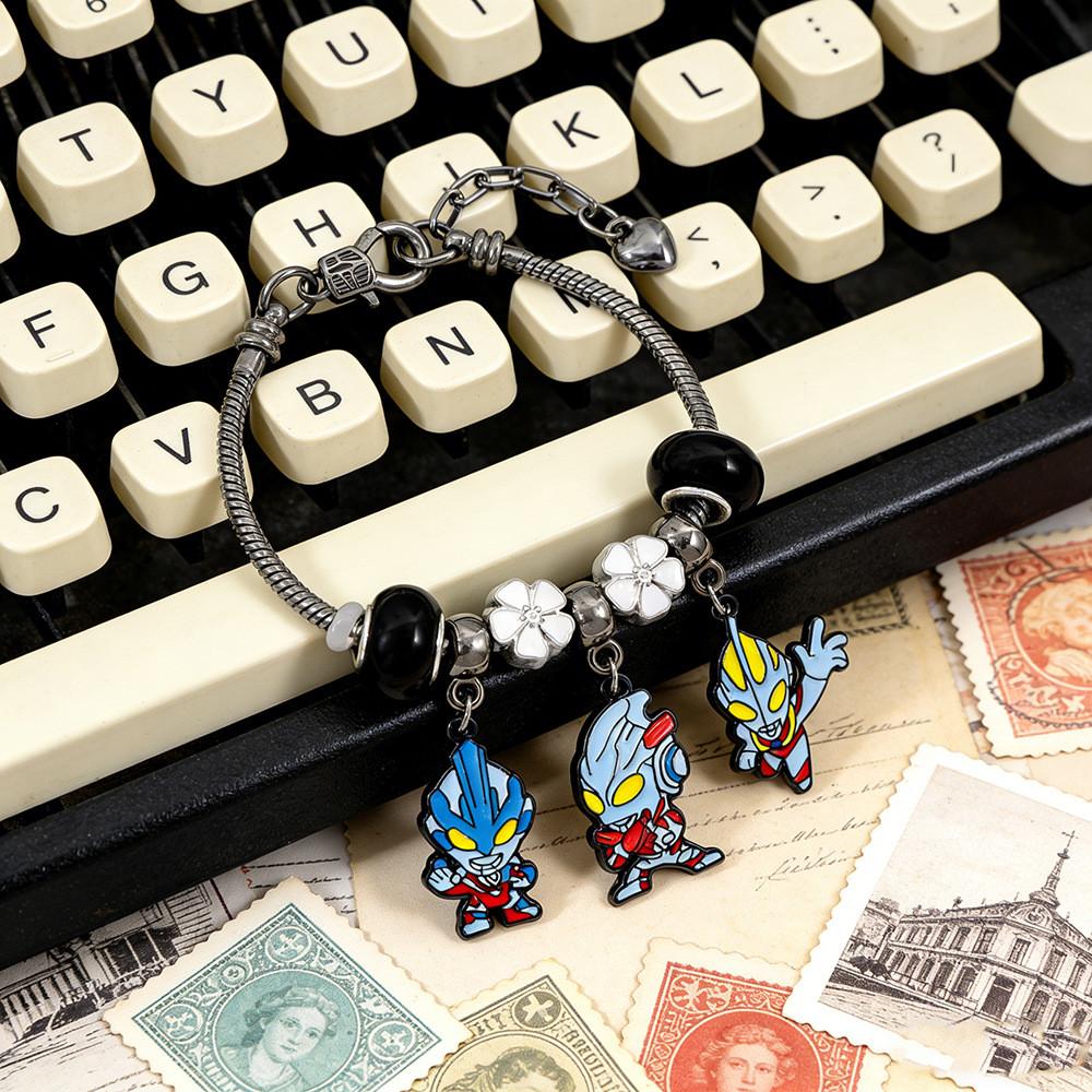 Ultraman Character Beaded Bracelet With Zinc Alloy Chain For Unisex Gift