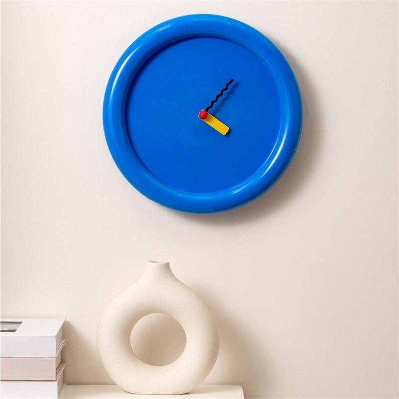 Fashion Bubble Clock in Cream Color Elegant Quiet Movement Wall Hanging or Table Clock for Home Office Decoration Gift
