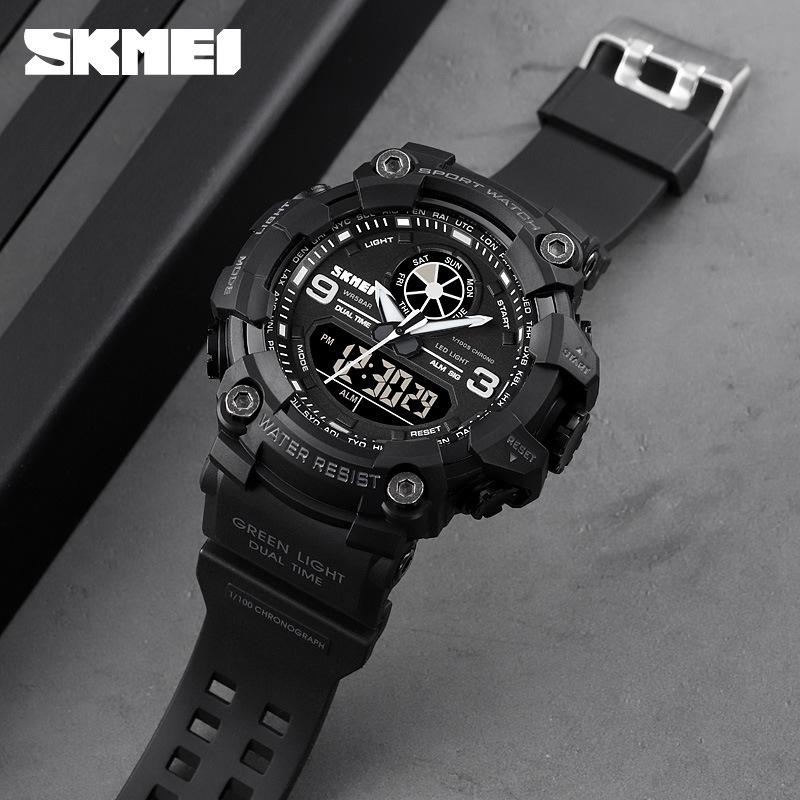 SKMEI Shí Kè Měi Men's Waterproof Outdoor Sports Watch - Stylish and Trendy for Middle School Students.