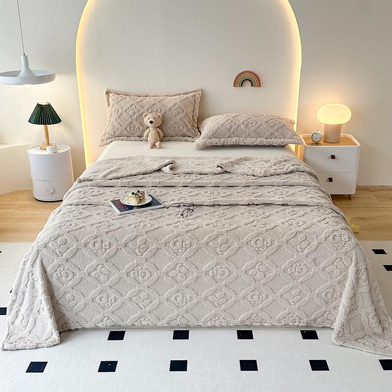 

New Warm Breathable Sofa Blanket for Family Bed Sofa Chair Travel Multifunctional Throw Blanket Home Room Decor Fleece Blanket 200x230cm 1pcs світло-сірого кольору