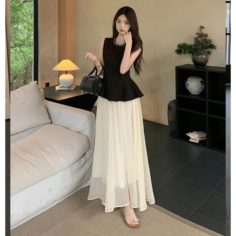 

Qian Jin Feng Women s French Beaded Sleeveless Top & High-Waisted Skirt Set for Spring/Summer S (Recommended for 80-95 Jin)