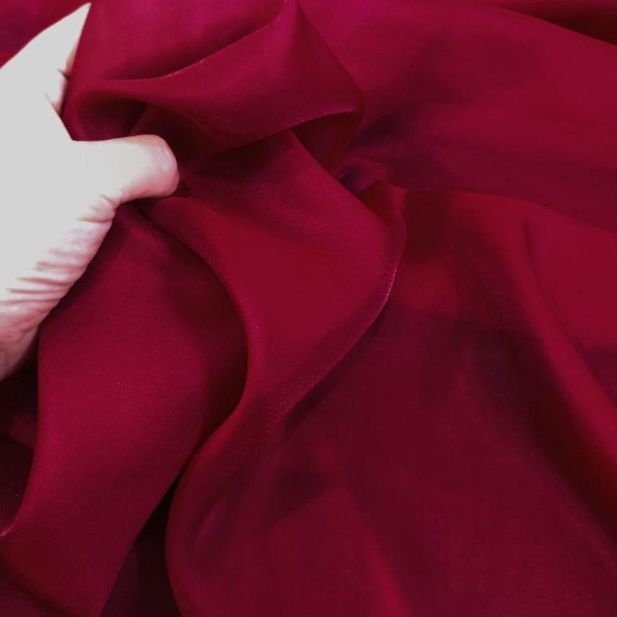 This High-end and Soft Organza Fabric Is Light and Flowing Suitable for Wedding Dresses Evening Gowns Designer Clothing Fabrics