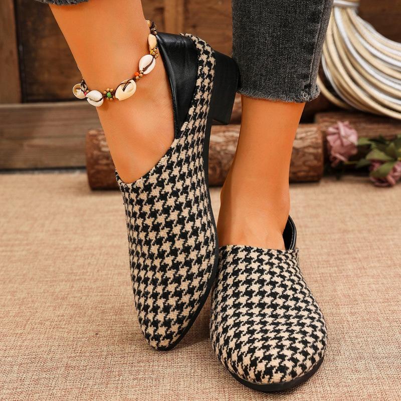 

Winter new British style pointed thick heel leopard print two wear lazy square heel slip shoes 41 бежевий