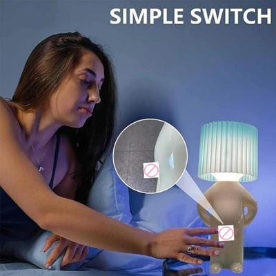 USB-Tischleuchte „Shy Boy“ mit LED-Nachtlicht und Stiftschalter für Schlafzimmer, stimmungsvolle Beleuchtung, Weihnachtsgeschenk