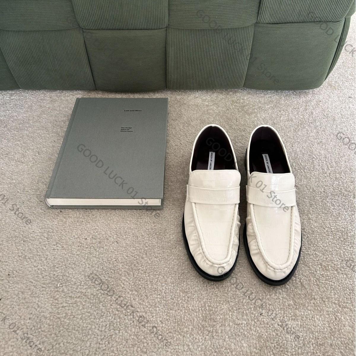 

Модные лоферы Женская обувь Женская Роскошная 2025 Винтажная Плиссированная Повседневная Одинарная Обувь Для Поездок На Работу В Британском Стиле Маленькая Кожаная Обувь Ручная Работа 39 бежевый