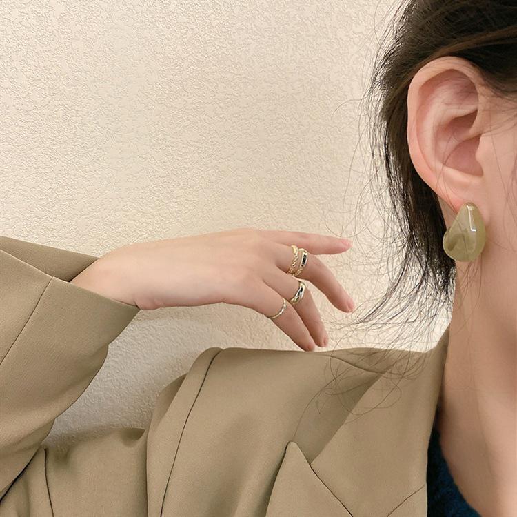 

Пухлые серьги-гвоздики из серебра 925 пробы: Бирюзово-зеленая смола с простым дизайном в корейском стиле