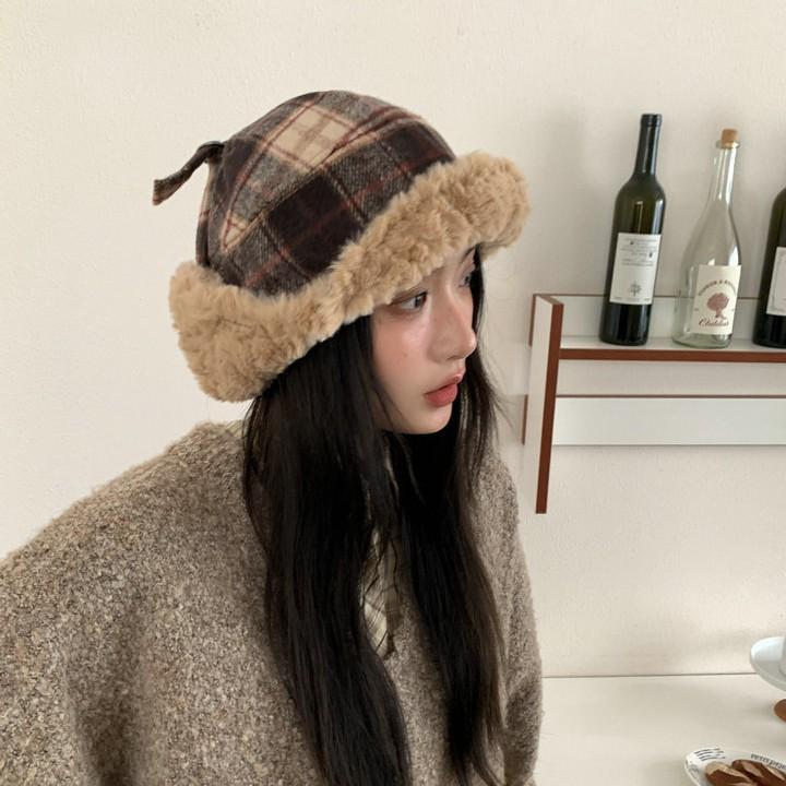 

Зимняя новая клетчатая шапка-ушанка плюшевая теплая шапка с защитой ушей плюшевая утолщенная холодная хлопковая шапка шапка-пилот M（56-58cm） темно-коричневого