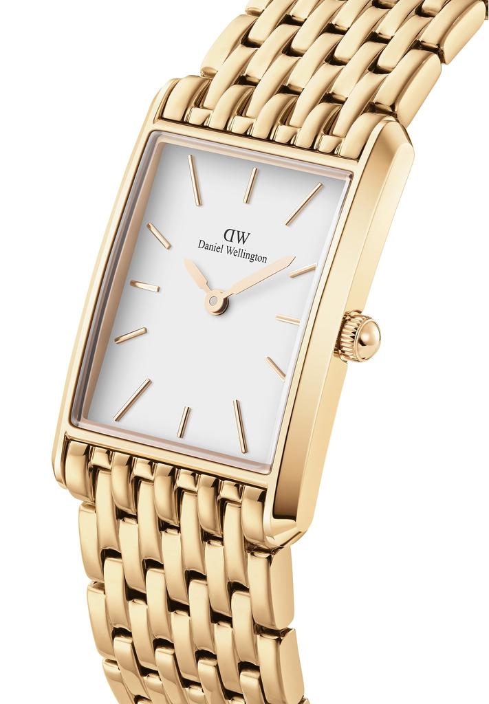 Daniel Wellington DW Bound 32x22 9-link Watch, a Sophisticated Luxury Watch, a Popular Gift Idea.