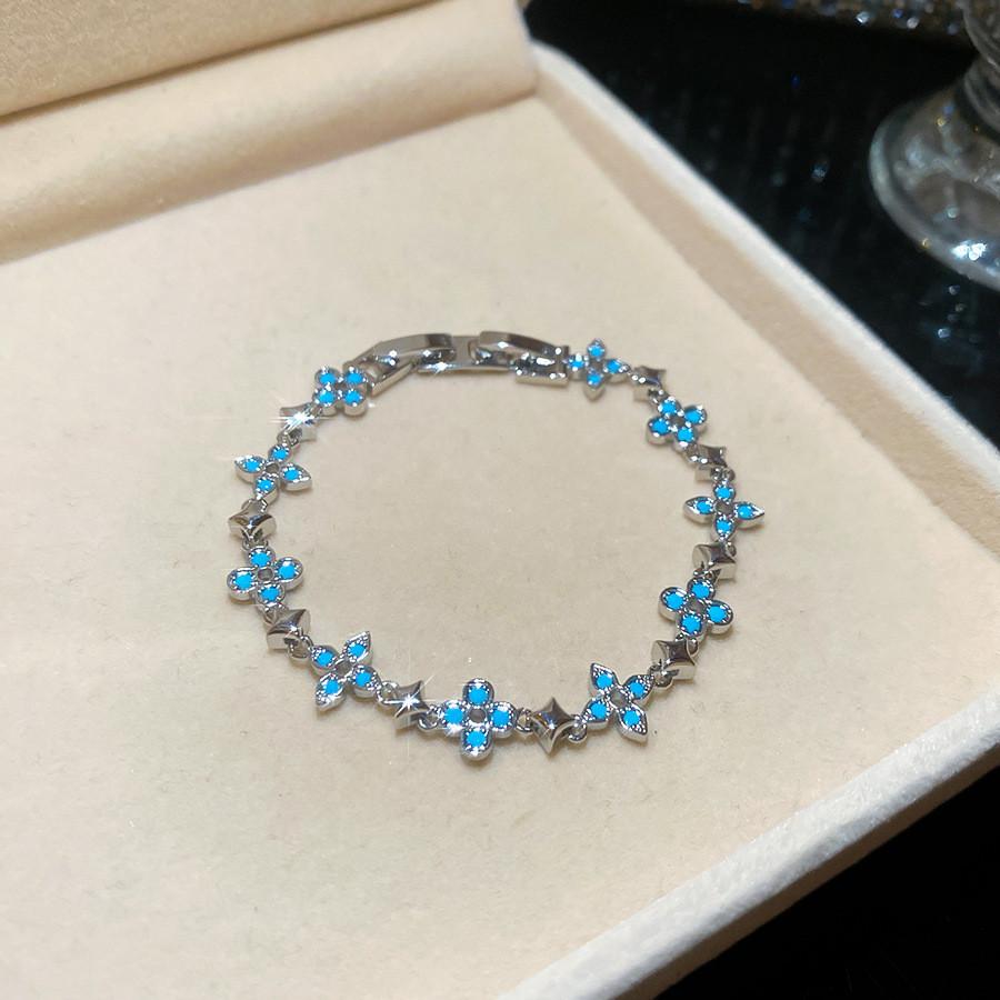 Fashionable Silver Zircon Flower Cuff Bracelet For Women Office Wear Accessory