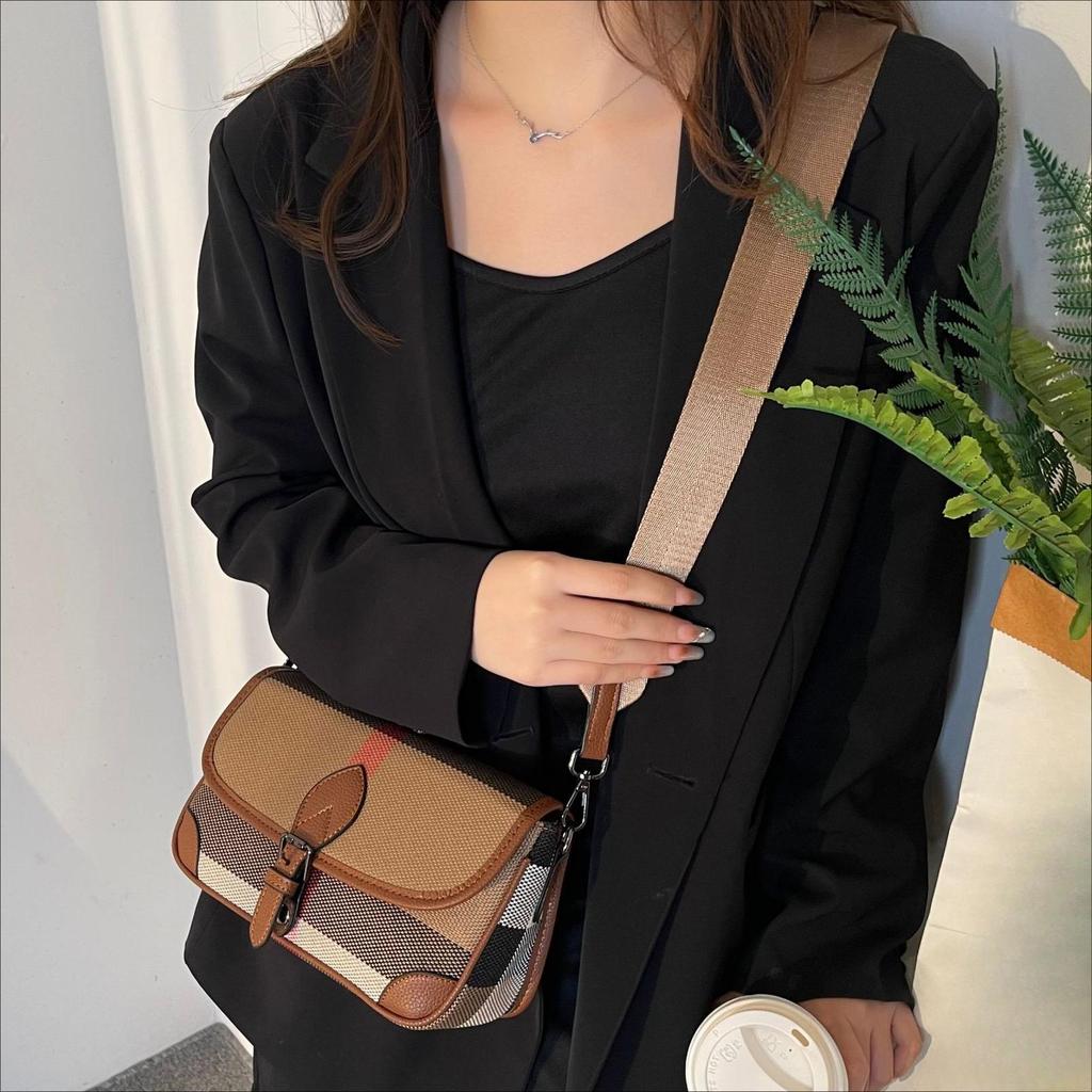Fashion Plaid Women's Bag Small Armpit Bag Wide Shoulder Strap Summer Single Shoulder Crossbody Bag 2026 New Bag