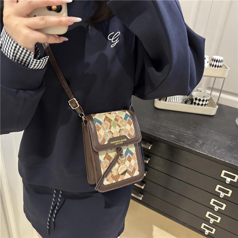 High-end Niche Bag Women's New Retro Messenger Bag Small Square Bag Niche One-shoulder Messenger Bag Women