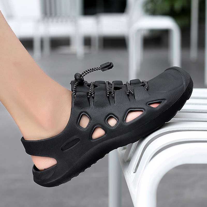 Sandals men's outdoor sports mountaineering and wading shoes soft sole non-slip deodorant hollow beach driving casual hole shoes