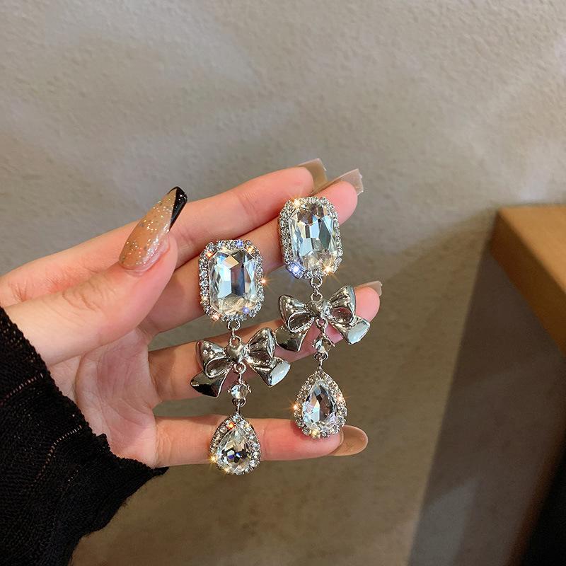 European & American Style Silver Needle Full Rhinestone Irregular Drop Earrings - Exquisite Luxury Design, Niche Fashion Versatile Earrings