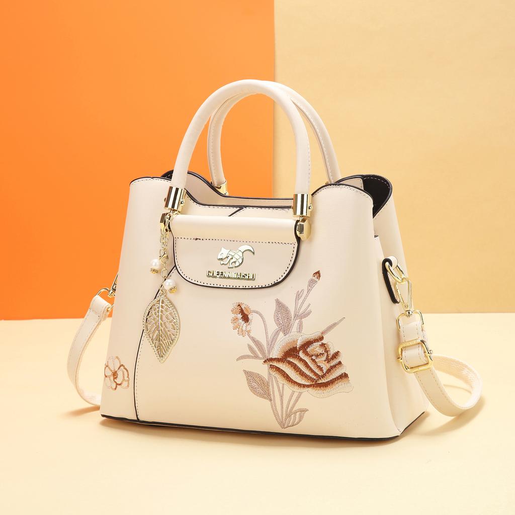 2025 neue Handtasche im chinesischen Stil mit Stickerei, zum Tragen für die Mutter mittleren Alters, Dame, Schulter, Crossbody, täglich, vielseitig