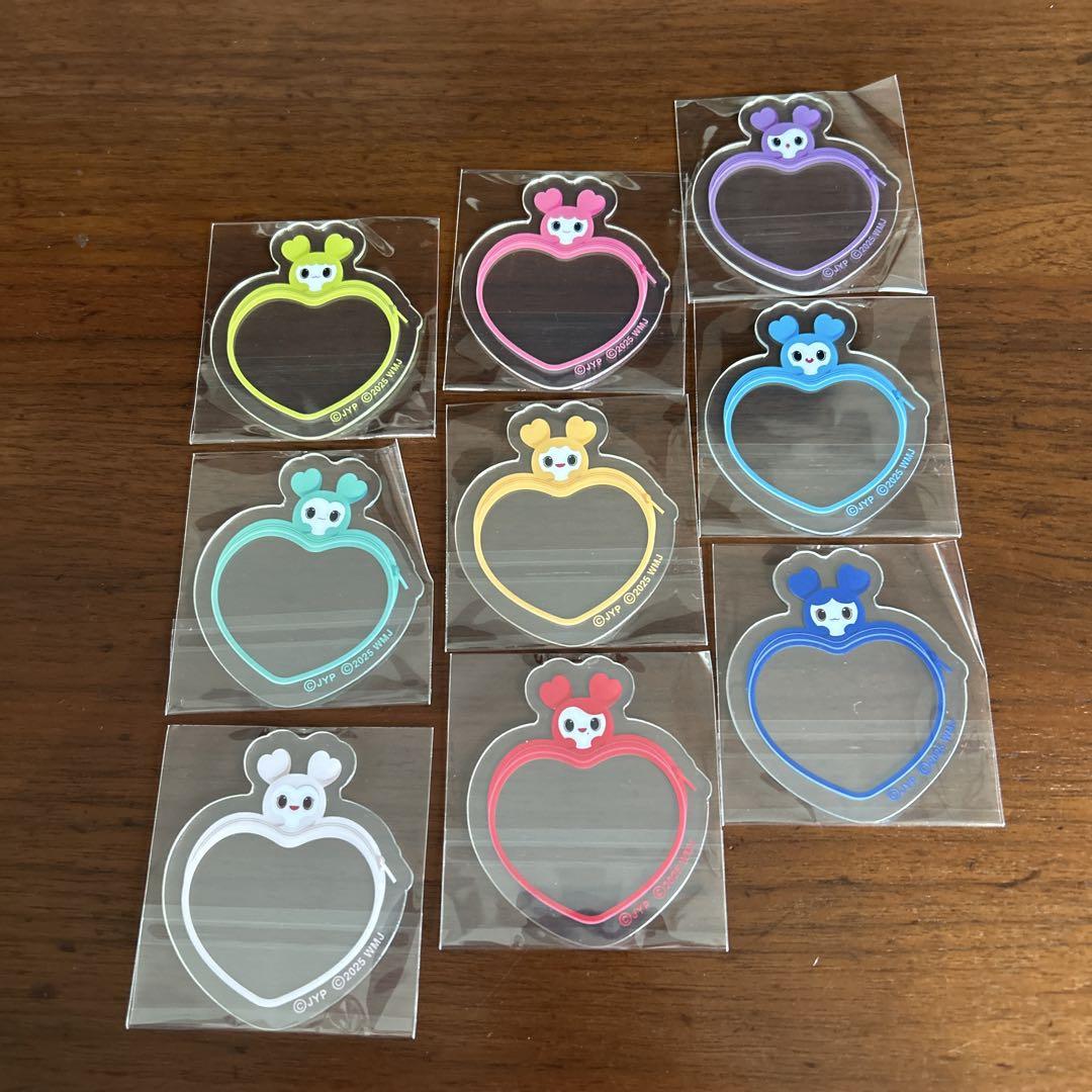 

[USED] TWICE x GIGO 2025 Novelty Stickers Complete