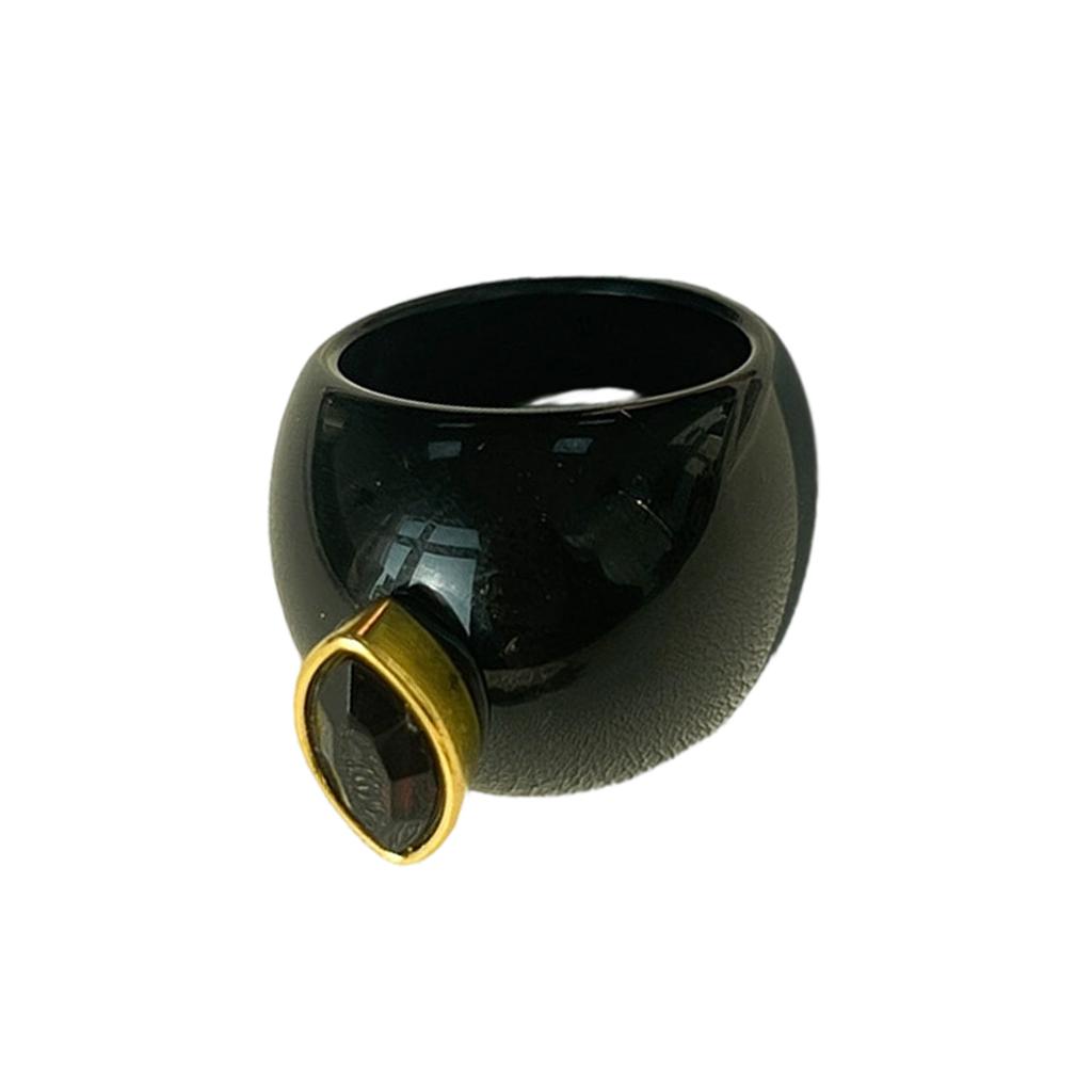 Versatile Resin Rings Adorned With Zircon Stones Ideal For Any Outfit