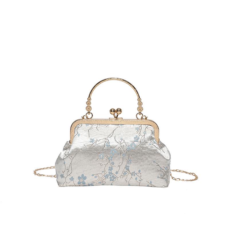 2024 Summer Chinese Style Shell Chain Bag: Fashionable Crossbody and Shoulder Handbag for Women