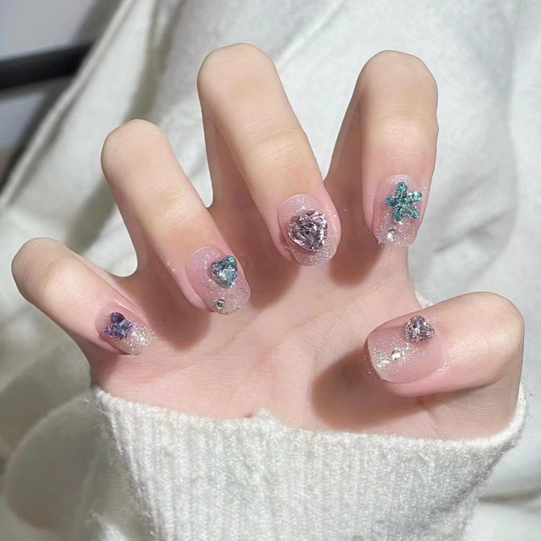 

A526-Wearable Gradient Flashy Nail Art Whitening Nail Tips - Finished Fake Nail Patches