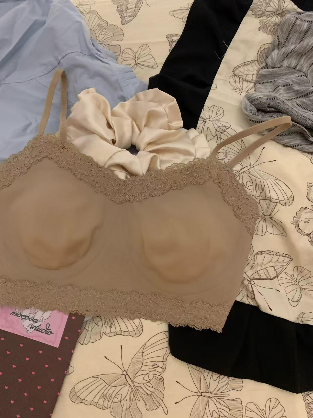 Seamless Lace Pure Desire Camisole Bra, No Underwire, Minimizing Design, Soft Support, Ultra-Thin Nude Feel. S for 32/70ABC