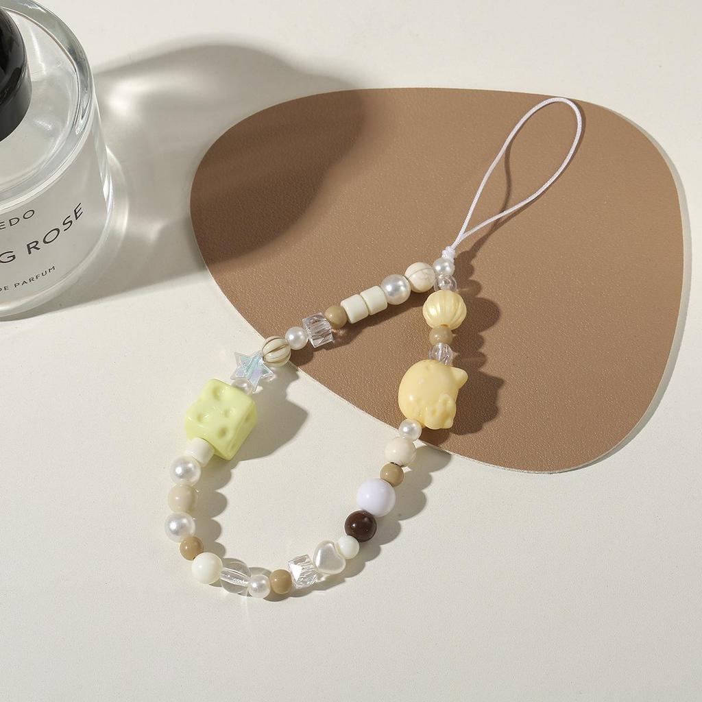 Stylish Floral Pearl Beaded Phone Lanyard for Women – Light Luxury, High-End Feel, Anti-Lost Chain