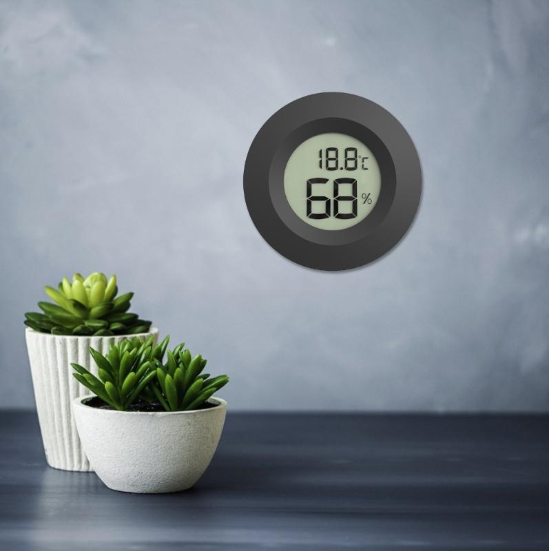 Zestaw 4 Cyfrowych Termometrów Higrometrów do Monitorowania Poziomów Wilgotności w Habitatach Gadów, Szklarniach i Piwnicach