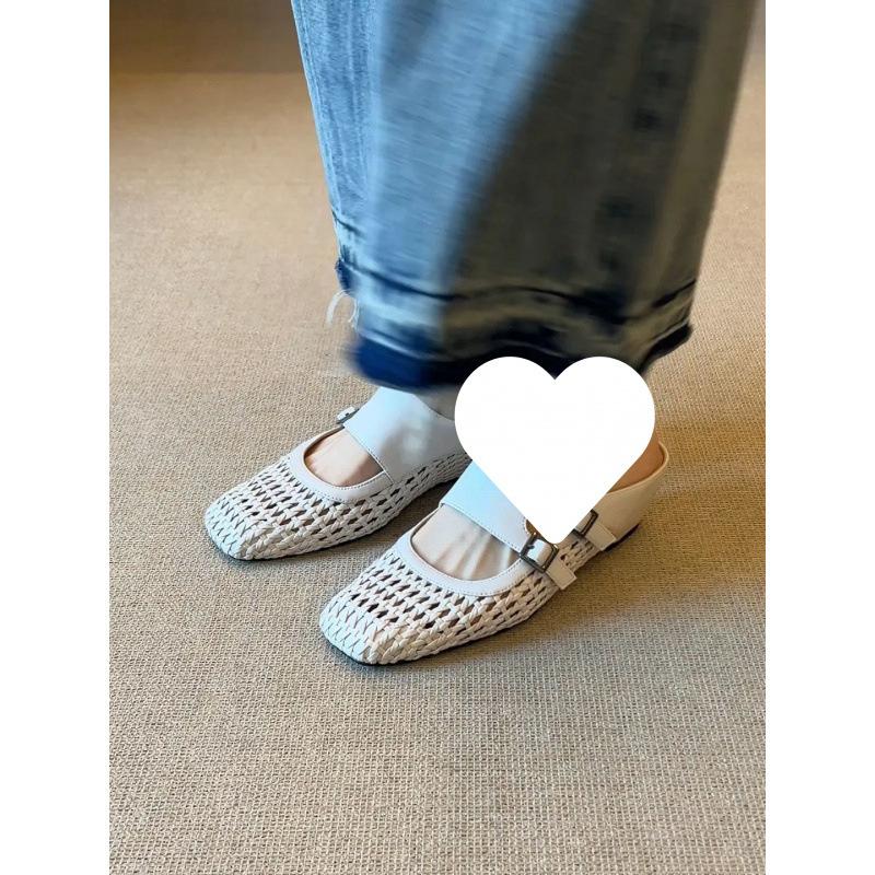 Simple and versatile square head woven hollow double belt buckle inner heightening bag head slippers beige