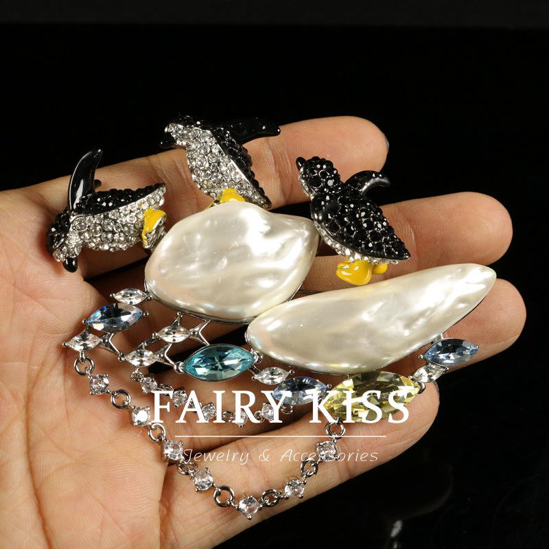 

Elegant Handmade Enamel Penguin Brooch with Diamond Inlay
