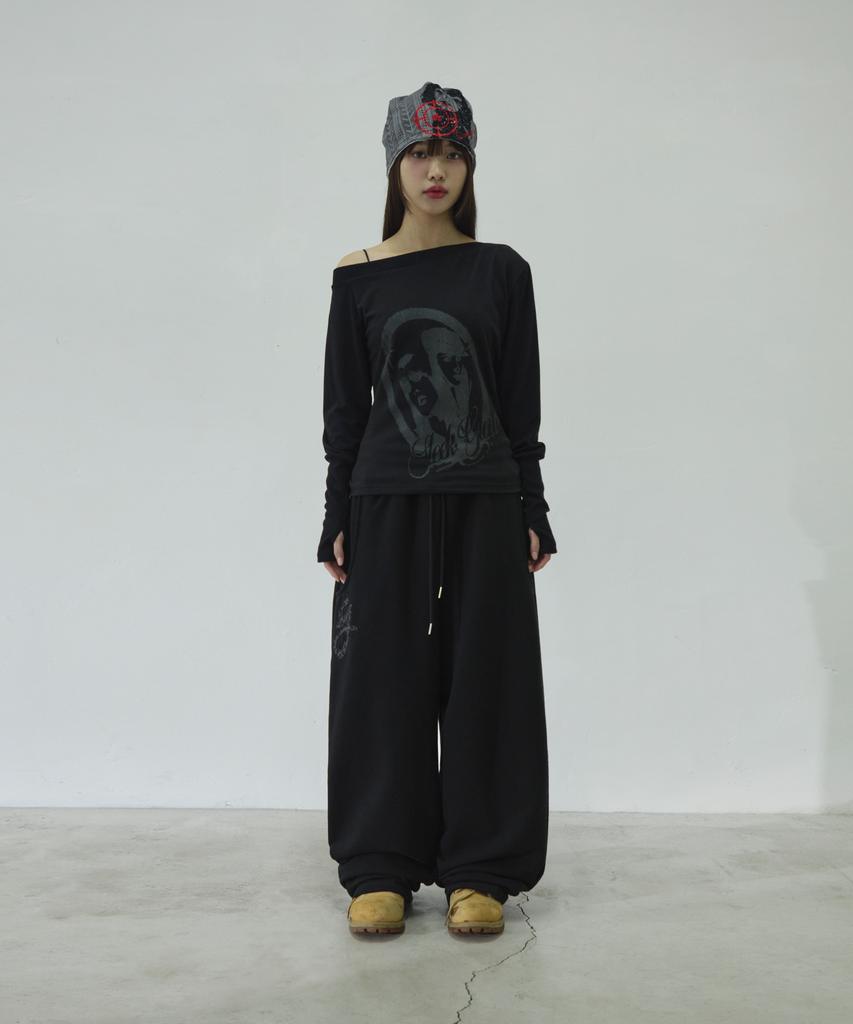 Seulliggeullou Leopard Logo Applique Sweatpants [Black]