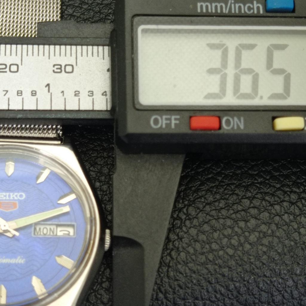 VINTAGE SEIKO 5 AUTOMATIC JAPAN 6319A MENS BLUE COLOR DIAL WATCH A701283-5